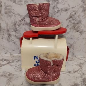 🆕️brand new UGG keelan glitter boots